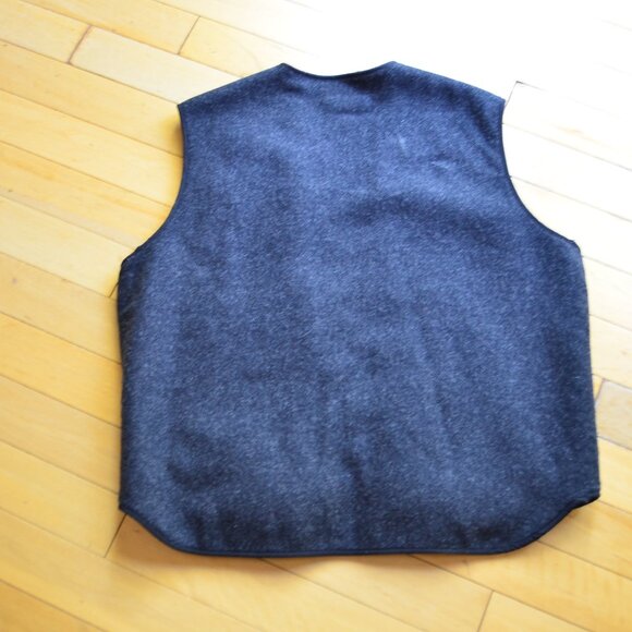 Woolrich Charcoal Wool Zip Up Sherpa Fleece Lined Outdoor Vest Men’s Size L - Picture 8 of 9